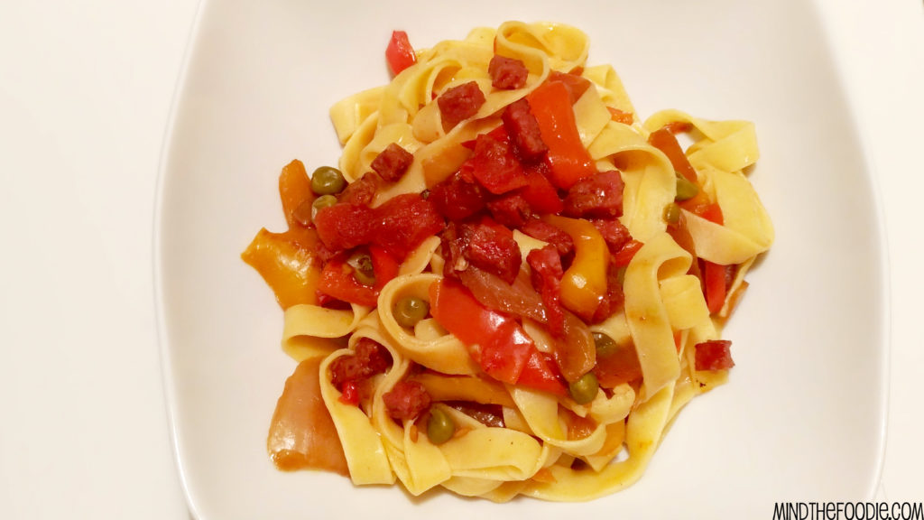 TAGLIATELLE PASTA WITH BELL PEPPERS &amp; SALAMI - Eventually Busy